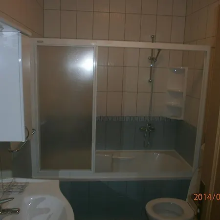 Apartment Tikira *